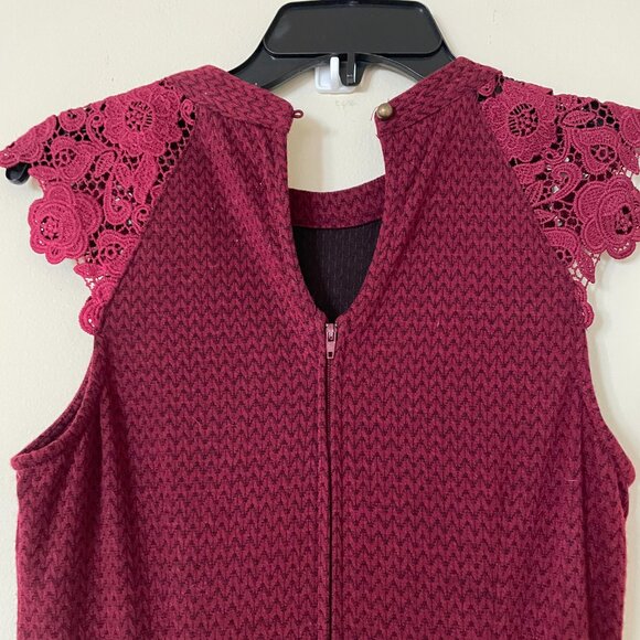 Wine color sleeveless dress - Picture 6 of 9